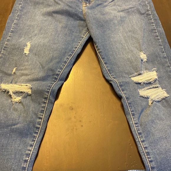 Levi’s 720 High-Rise Super Skinny Distressed Jeans - Size 31✨ - Picture 2 of 14